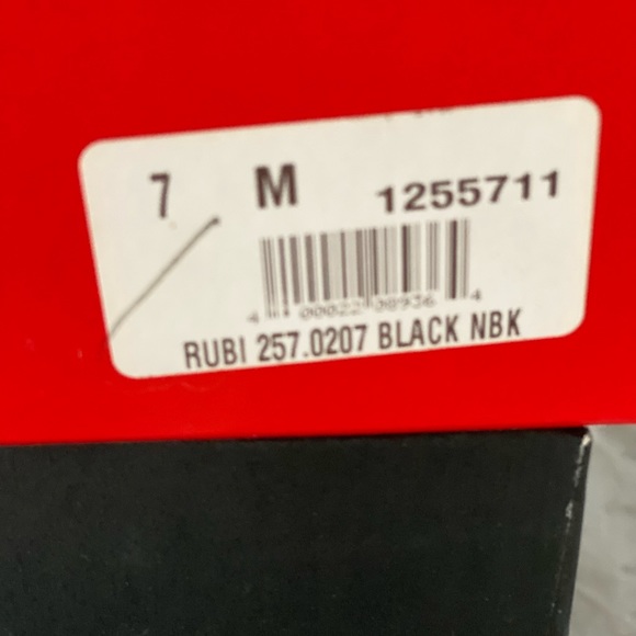 Heels - Picture 8 of 8